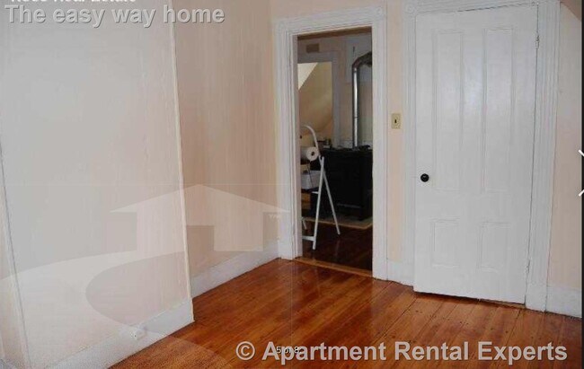 Building Photo - 15 Forster St