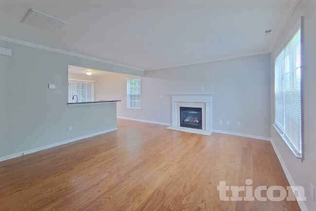 Foto del edificio - 5317 Stowe Derby Dr