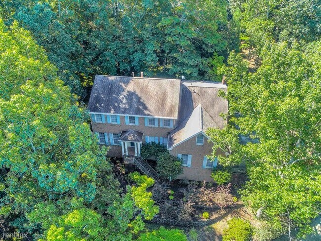 Building Photo - 5 br, 3 bath House - 9305 Delft Way