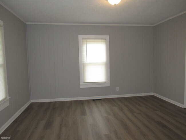 Building Photo - 1 br, 1 bath House - 367 N Wilson Rd