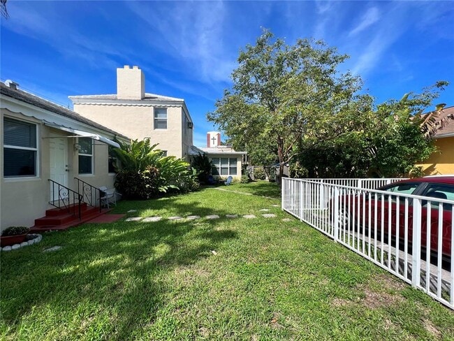 Building Photo - 1555 Harrison St