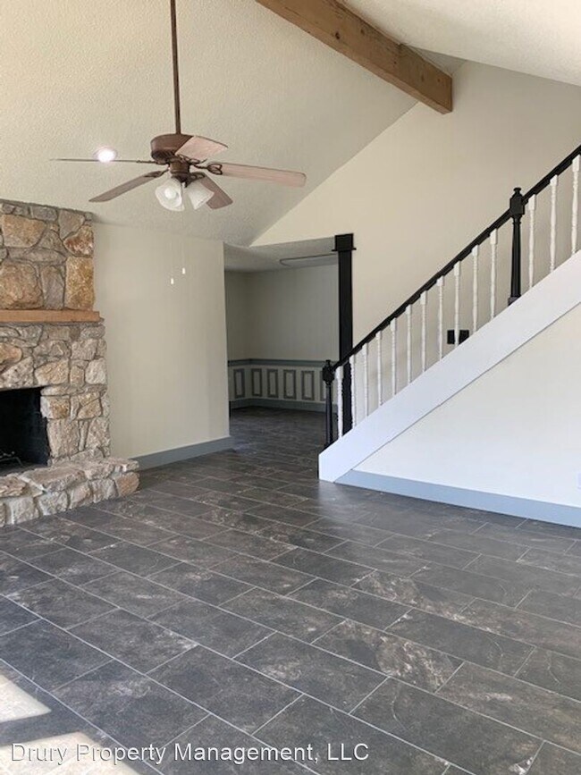 4 br, 3 bath House (NM) 3715 N Pickwick... House Rental in