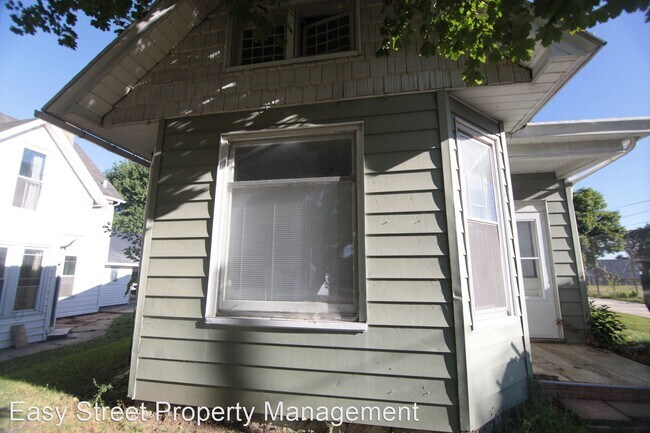 Building Photo - 2 br, 1 bath House - 1408 Valley St