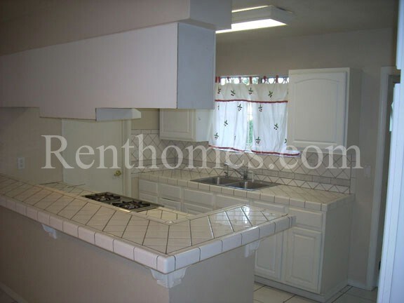 Foto del edificio - 310 E Moss St