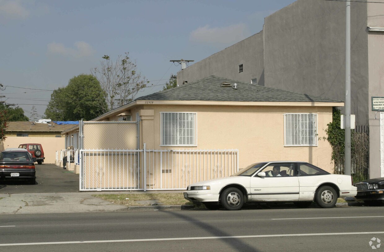 Primary Photo - 10919 S Figueroa St