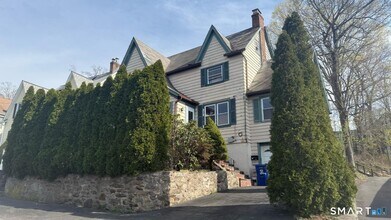 Building Photo - 2 Maplewood Terrace