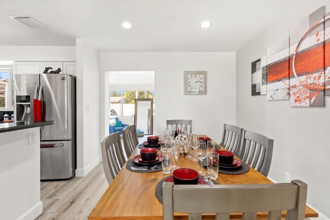 Foto del edificio - 921 SE 13th Ct