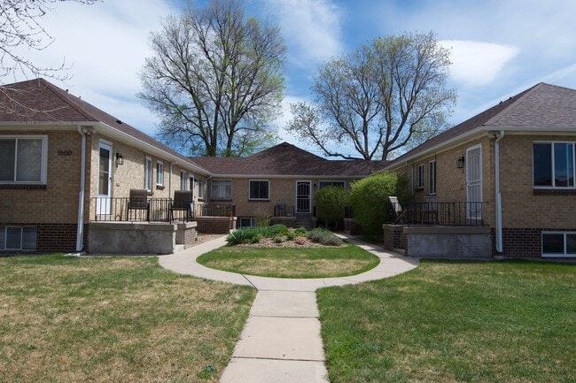 Photo - 1600 Winona Ct Apartment