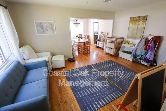 Foto del edificio - 3446 Roxanne Ave