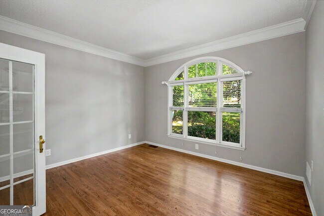 Foto del edificio - 1018 Pleasance Grove