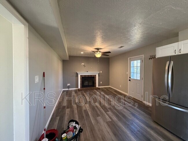 Building Photo - 3 Langholm Ct