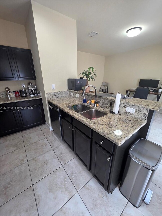Building Photo - 9424 SW 171st Pl