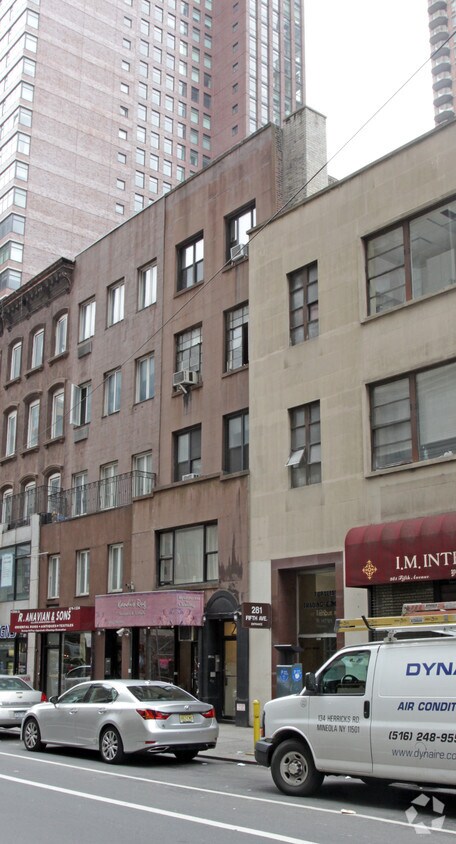 Foto del edificio - 2 E 30th St