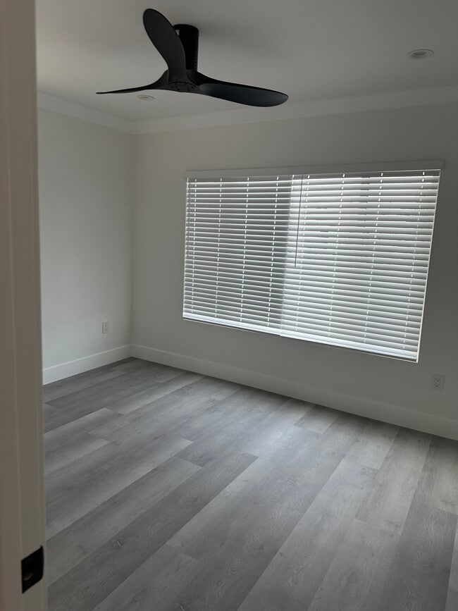 Foto del edificio - 500 W Buckthorn St