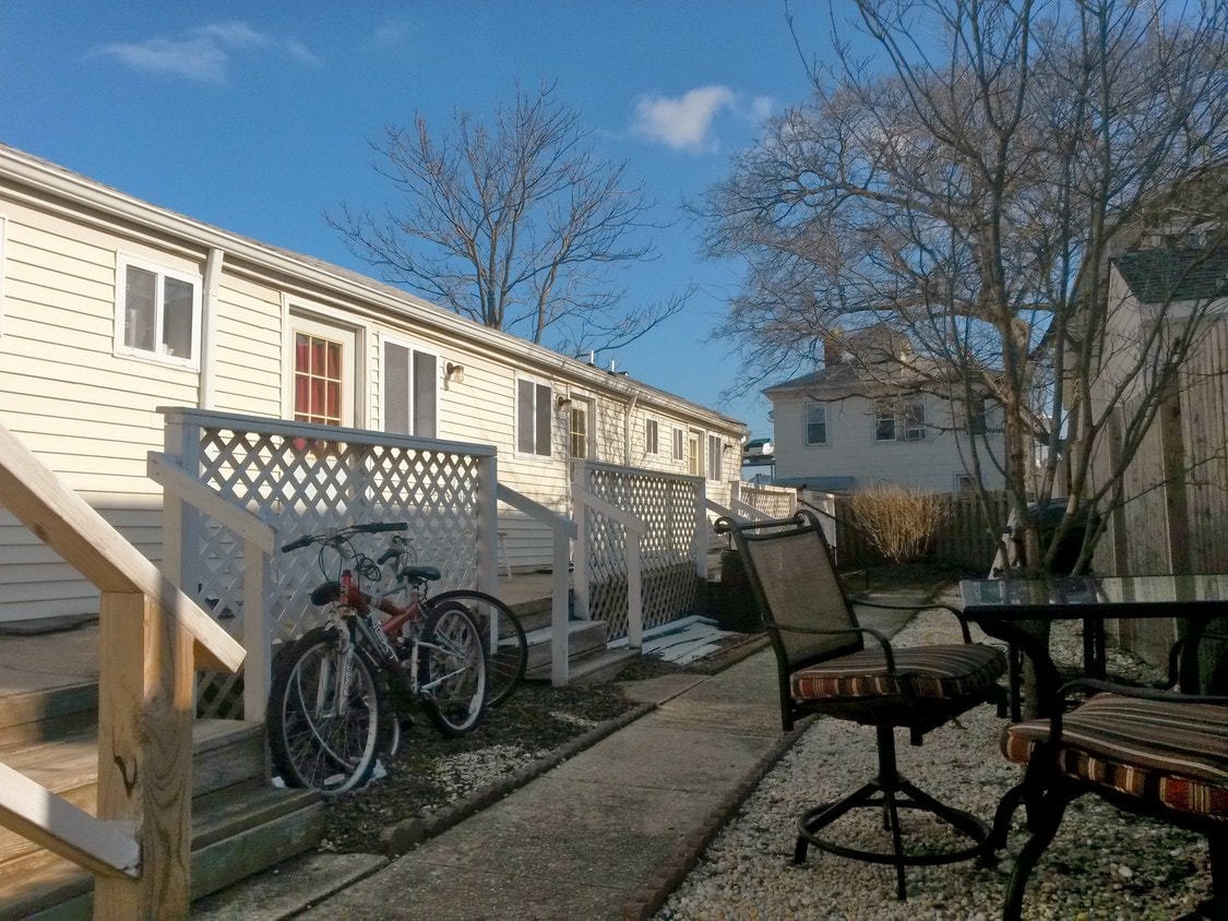 38 Center St, Highlands, NJ 07732 Apartments in Highlands, NJ