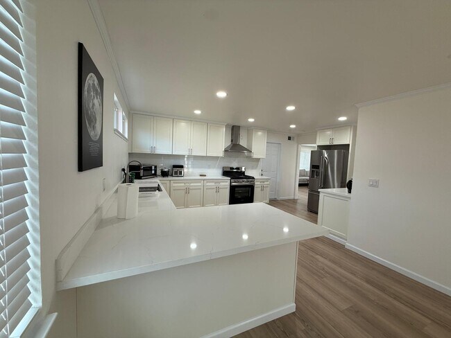 Foto del edificio - 220 Sequoia Ave