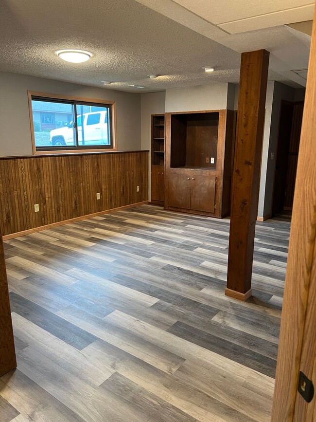 Foto del edificio - Updated 4 Bedroom House in Brandon SD