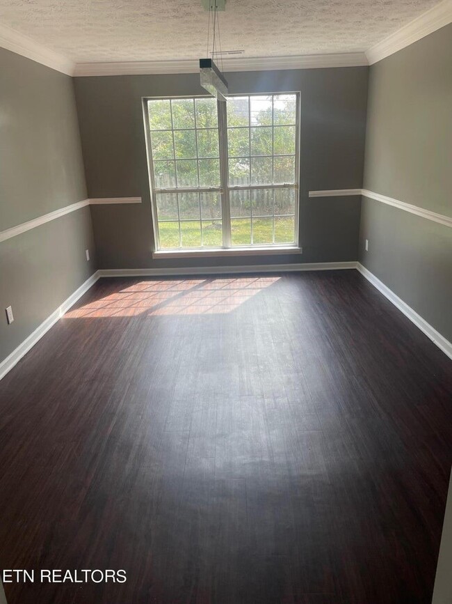 Dining Room - 8132 Legacy Ln