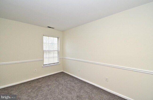Building Photo - 3208 Danbury Ct