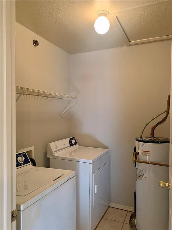 Building Photo - 944 N Storer Ave