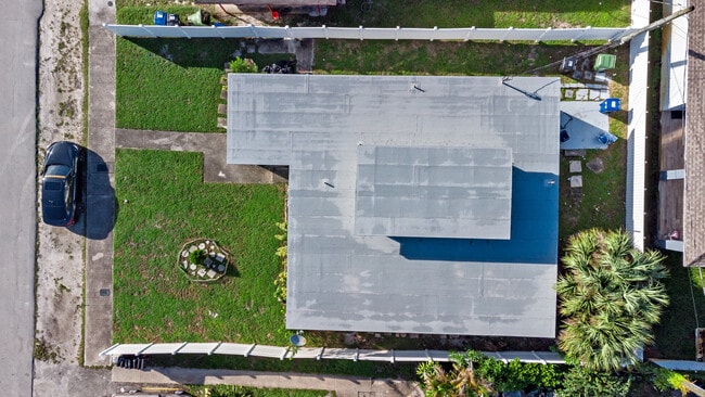 Foto del edificio - 401 NW 16th Ave