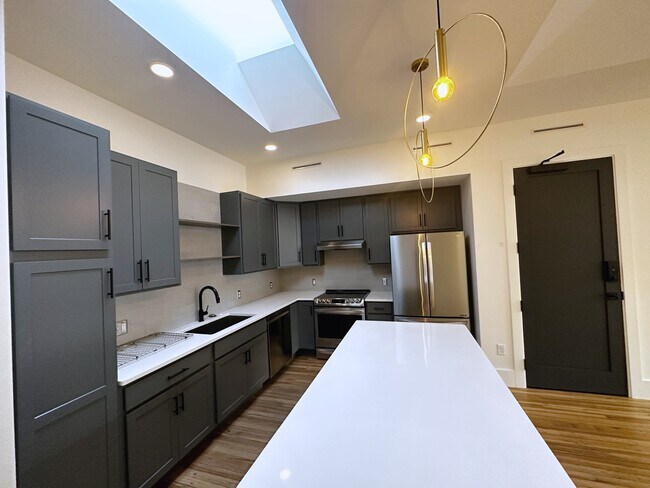 Foto del edificio - 11 Rankin Ave