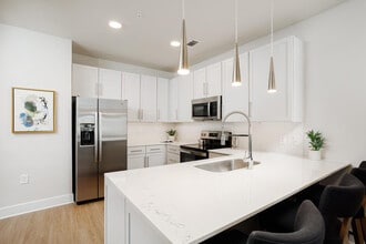 Building Photo - Reunion Township Apartments at 109