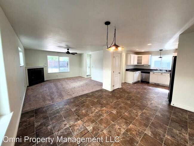Building Photo - 3 br, 2.5 bath House - 4129 Stonecrest Lane