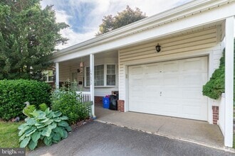 Building Photo - 13032 Worthington Rd