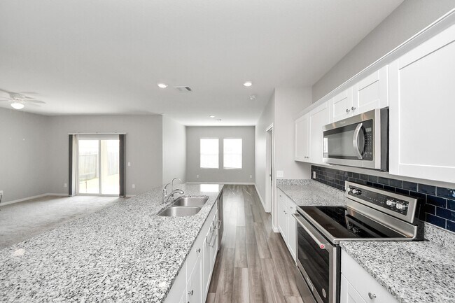 Building Photo - 6306 Highland Trl Dr