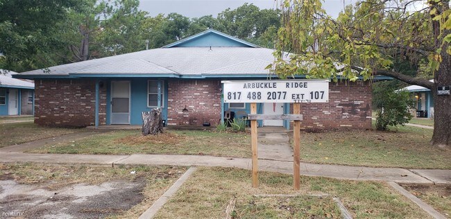 Foto del edificio - 199 Idlewood Cir
