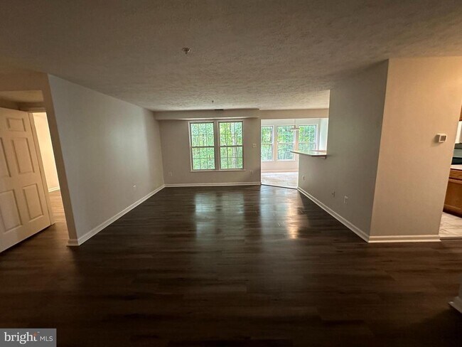 Foto del edificio - 25905 Ridge Manor Dr