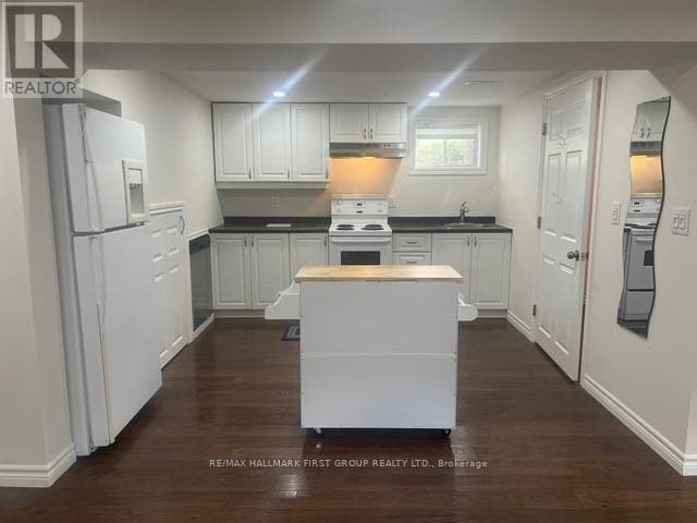 Building Photo - 63 Taylor Rd