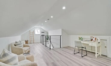 Building Photo - 331 San Antonio Ave