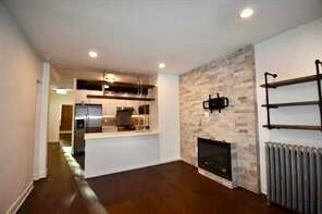Foto del edificio - 228 Maple St