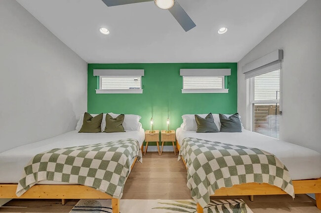 Building Photo - 4607 Sara Dr