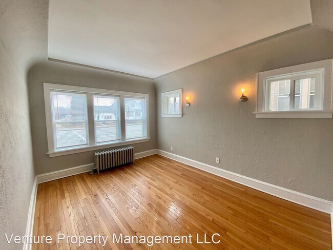 Foto del edificio - 3279 S Kinnickinnic Ave
