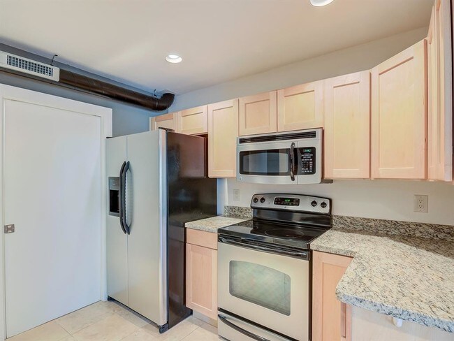 Foto del edificio - 4777 Cedar Springs Rd