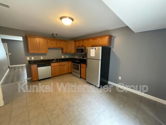 Foto del edificio - 700-704 Fountain View Dr