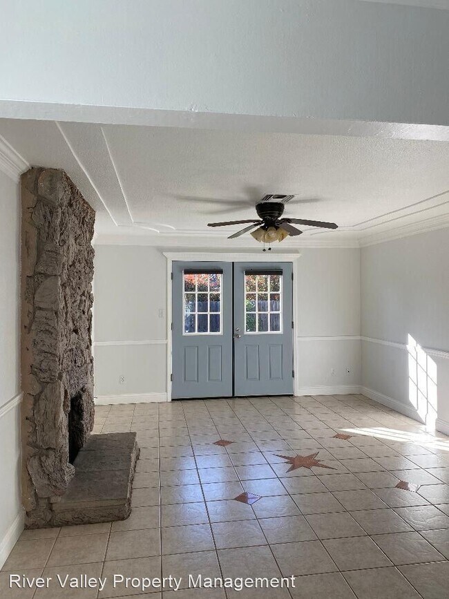 Building Photo - 3 br, 1 bath House - 3133 Norstrom Way