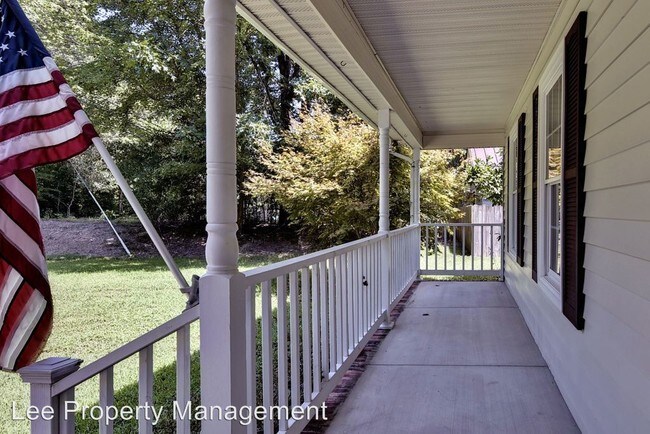 Building Photo - 3 br, 2.5 bath House - 160 Goodwin Neck Rd
