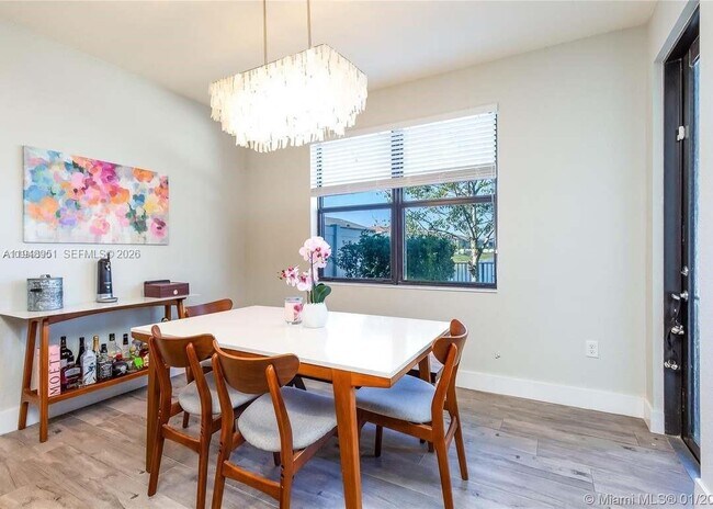 Foto del edificio - 10034 W 32nd Ln