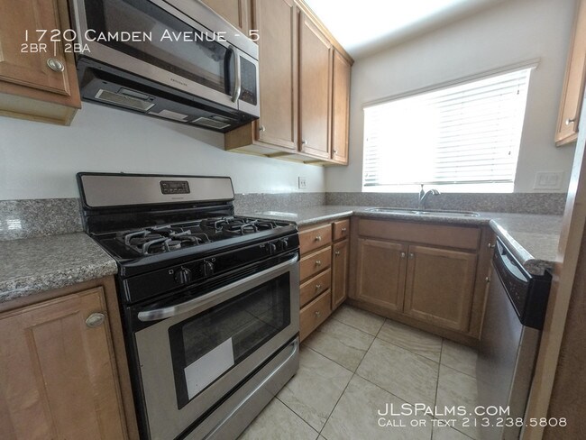 Foto del edificio - 1720 Camden Ave