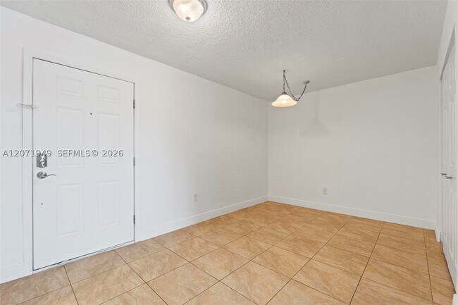 Foto del edificio - 9375 Fontainebleau Blvd