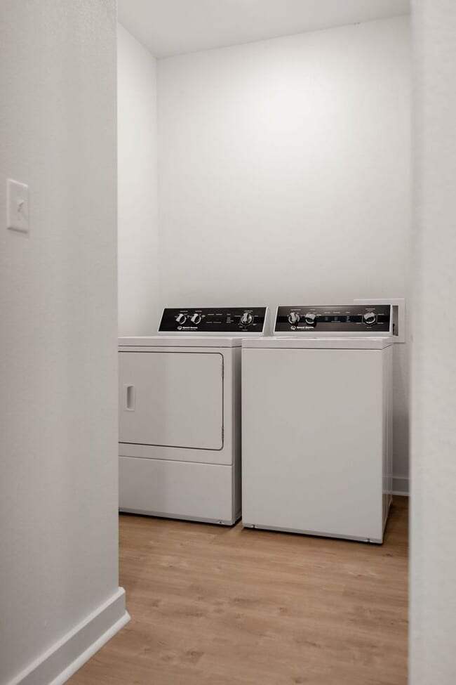 Building Photo - 8826 Cantera Dr