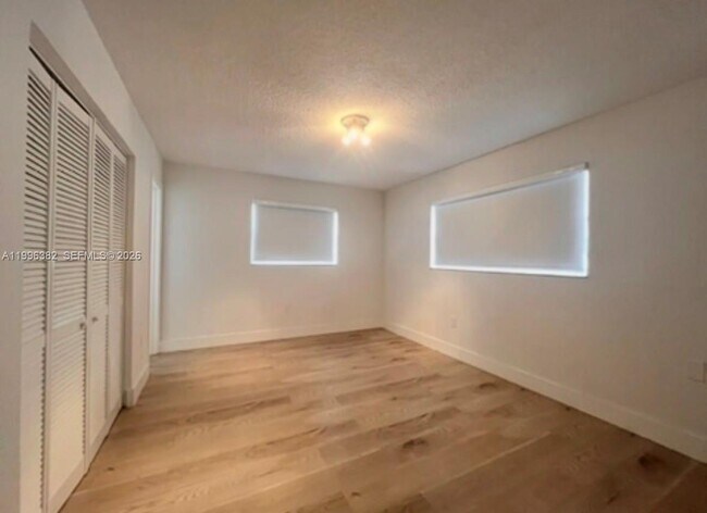 Foto del edificio - 444 SW 4th St