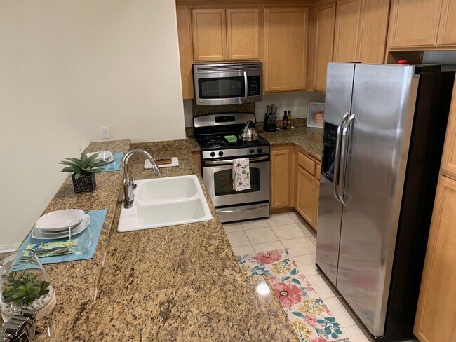 Interior Photo - The Glenoaks Villas