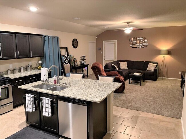 Foto del edificio - 9411 Paloma Creek Dr