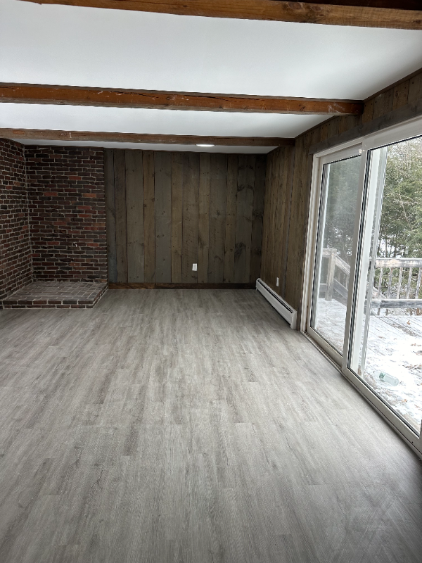 Building Photo - 285 Pinewood Dr