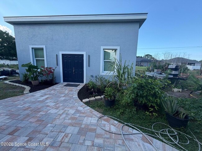 Foto del edificio - 433 Crystal Mist Rd NW